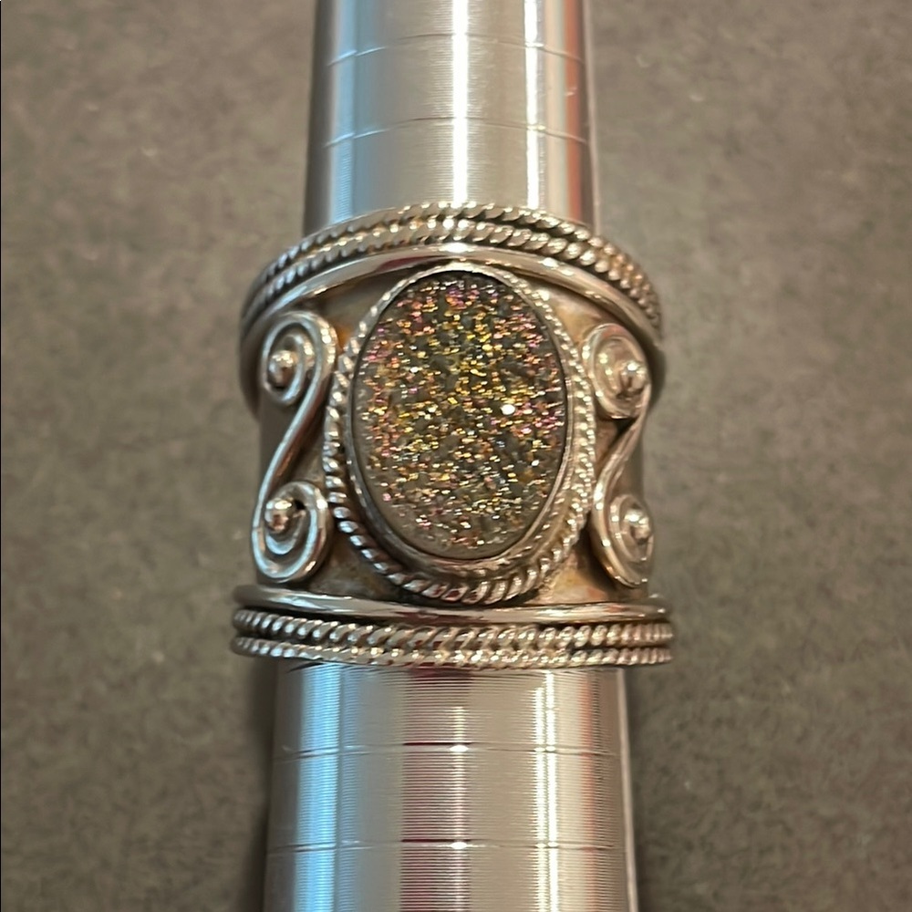 Druzy and 925 Silver-Plated Swirl and Rope Design Ring